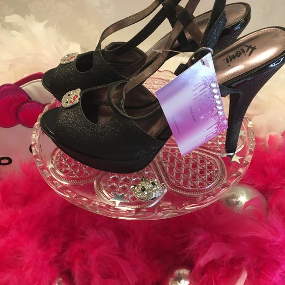 GORGEOUS black glitter heels and matching earings with hello kitty crystals! - Picture 4 of 15